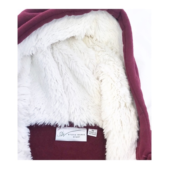 Maroon jacket - Picture 2 of 2